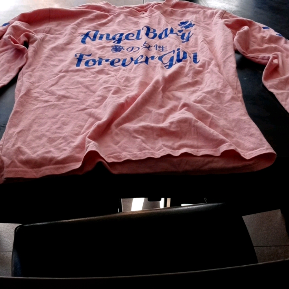 A shirt i never whore and now i can't fit it